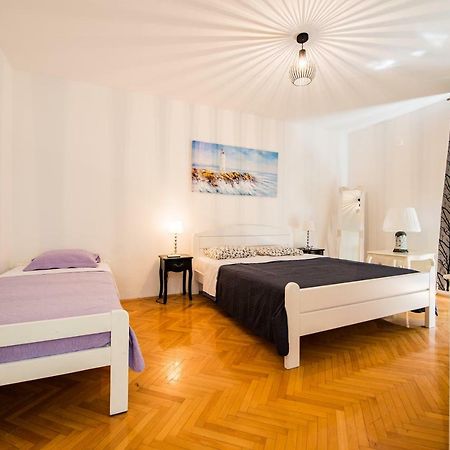 Apartments Lara & Ante Сплит Екстериор снимка